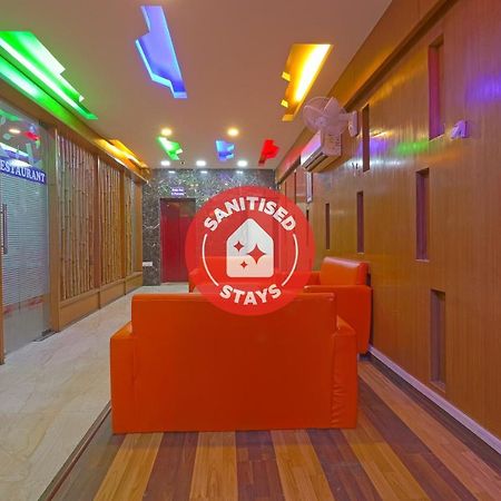 Oyo 834 Shree Balaji Hotel 法里达巴德 外观 照片
